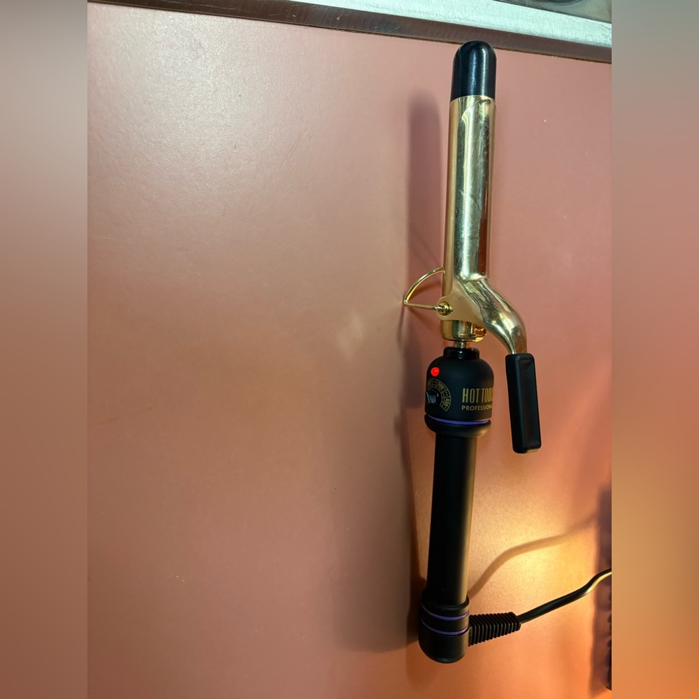 Hot Tools Gold and Black Curling Iron